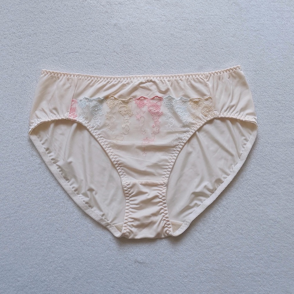 US-L Japanese Sanrio Kuromi Embroidery Cute Lace Trim Soft Thin Nylon Panties